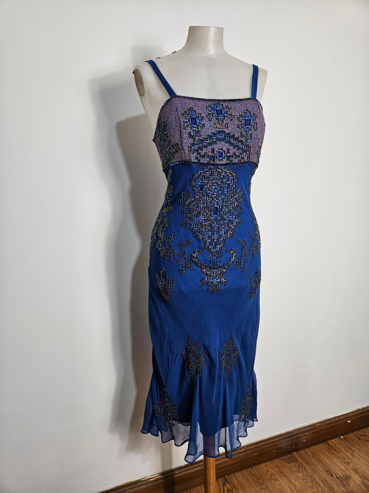 Robe en soie brodée Aftershock