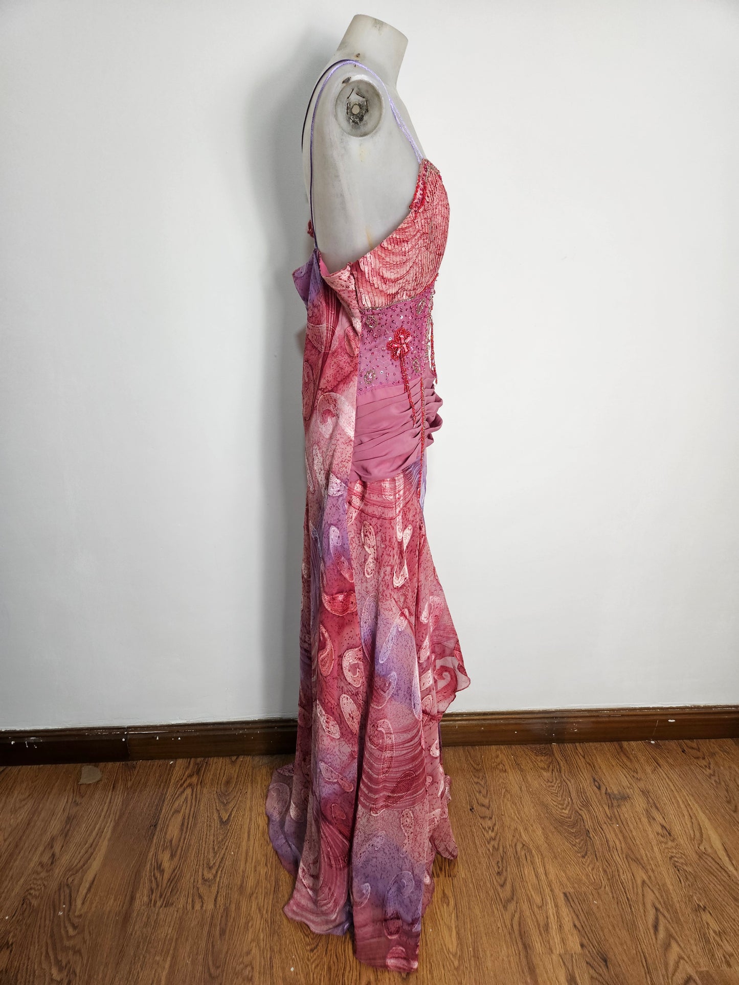 Robe de soirée tons rose, orange, lila
