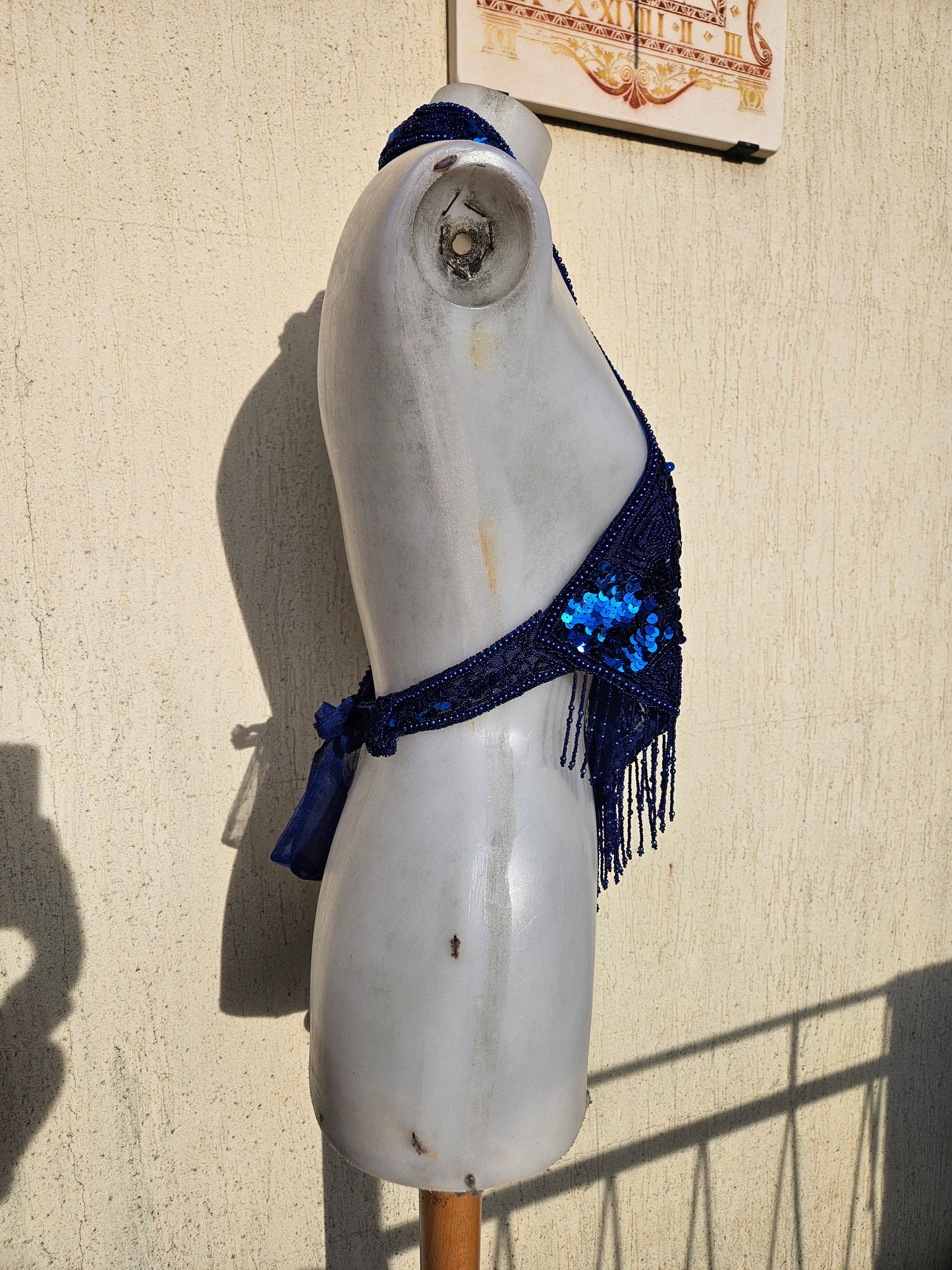 Espalda abierta bordada azul medianoche