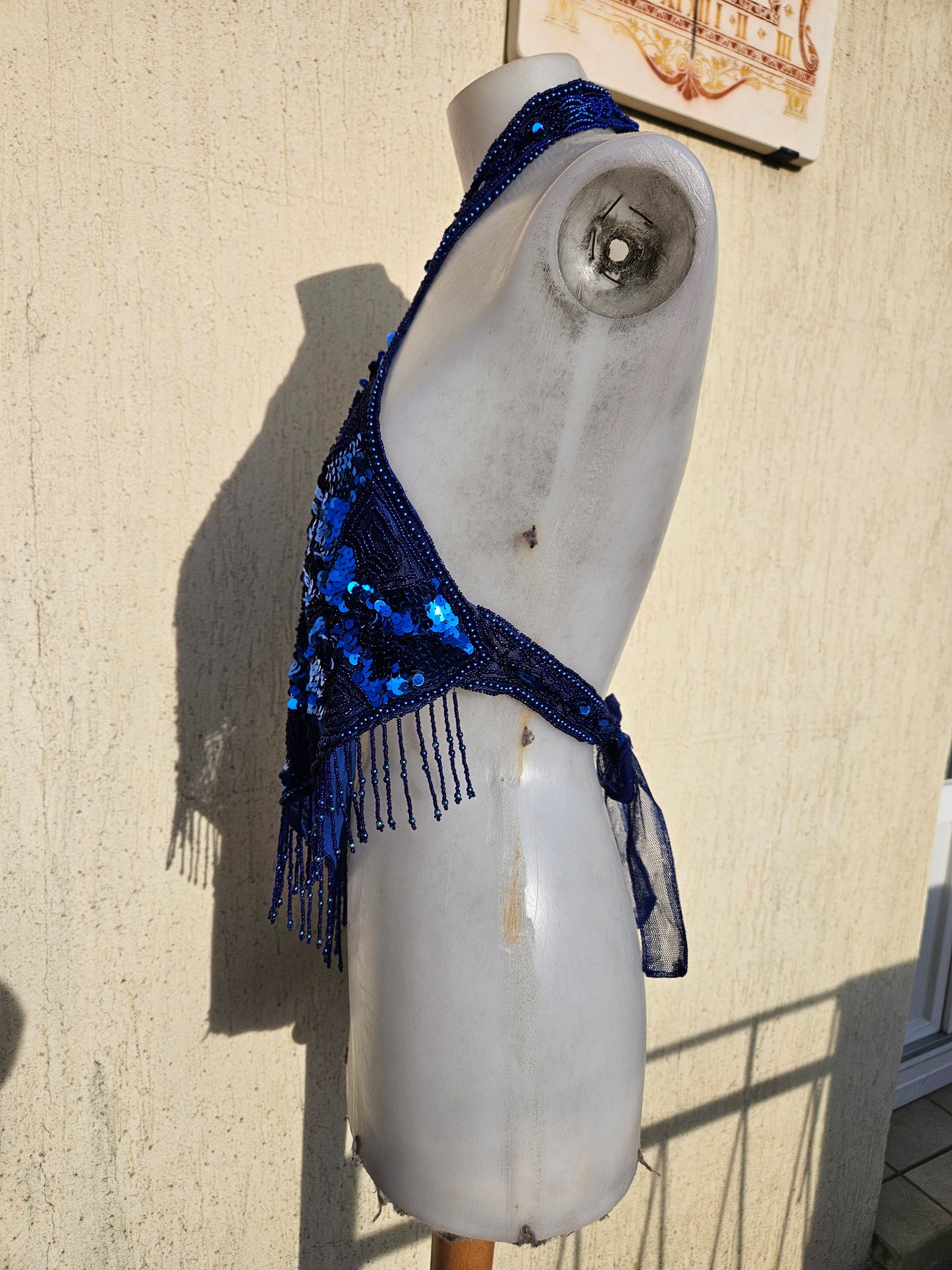 Espalda abierta bordada azul medianoche