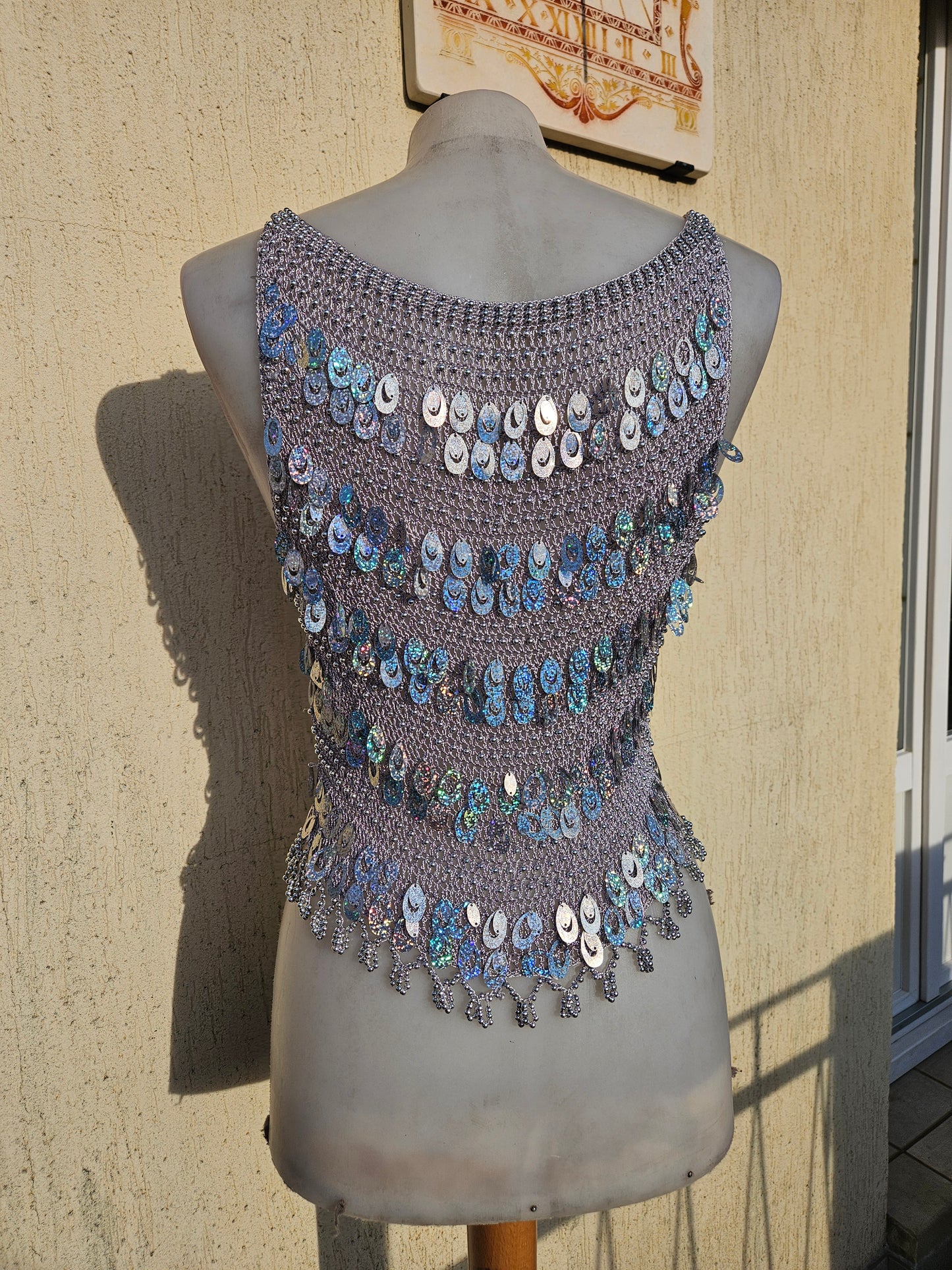 Haut en crochet à sequins argentés