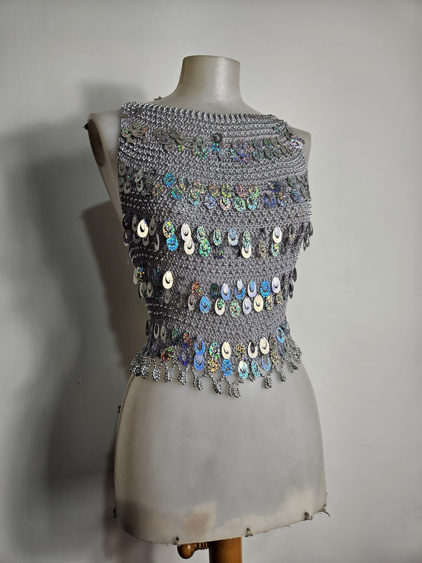Haut en crochet à sequins argentés