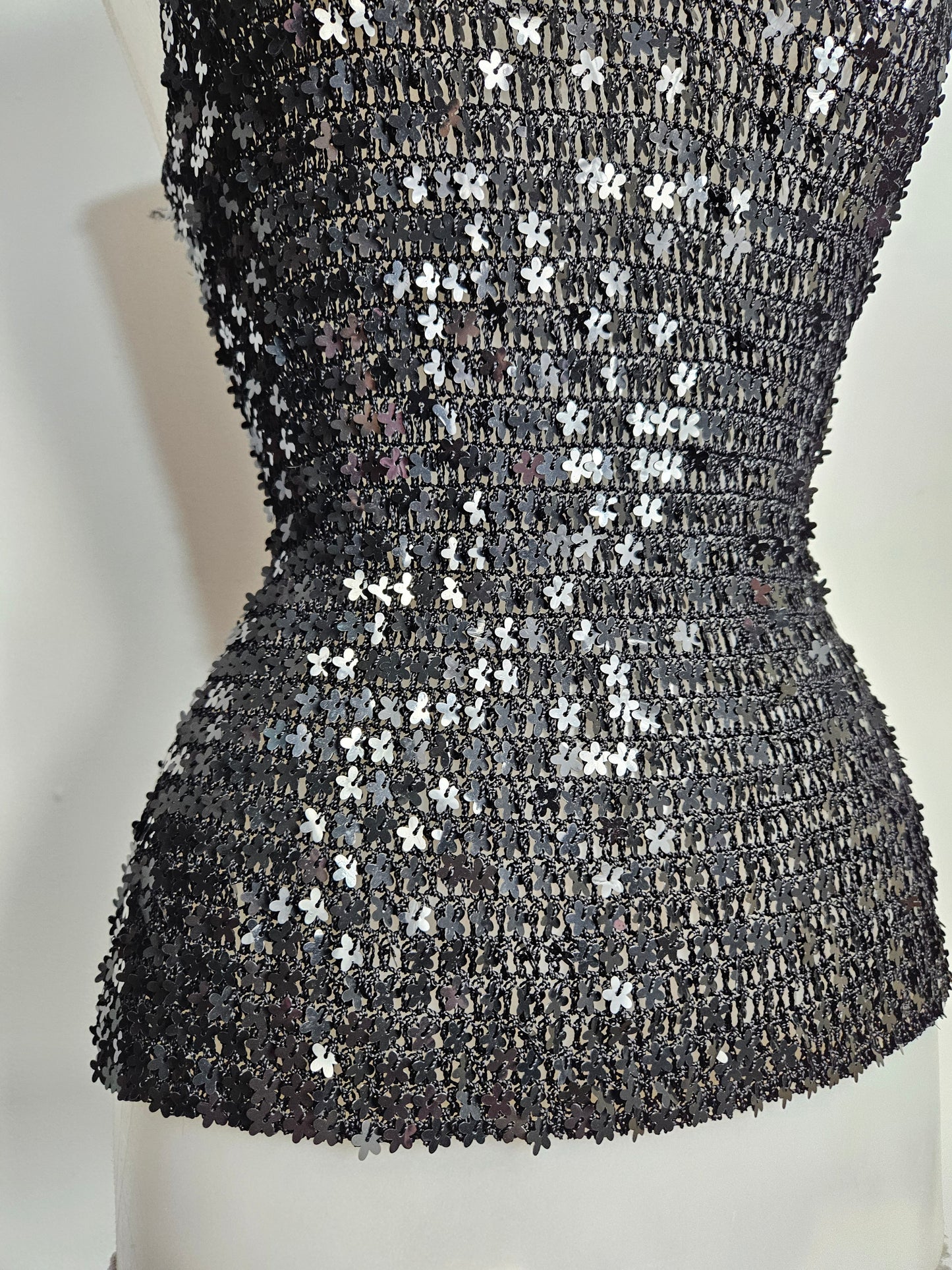 Haut en crochet à sequins fleurs