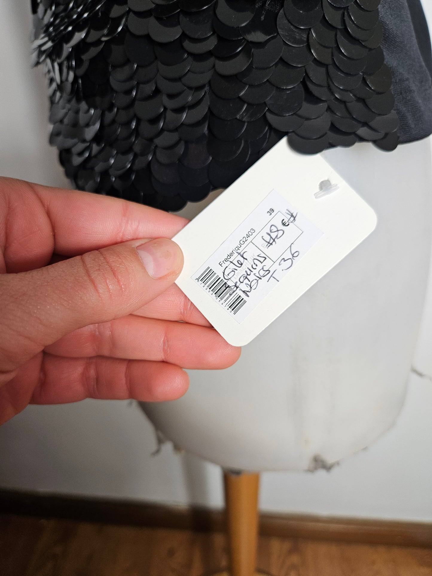 Veston brodé de sequins