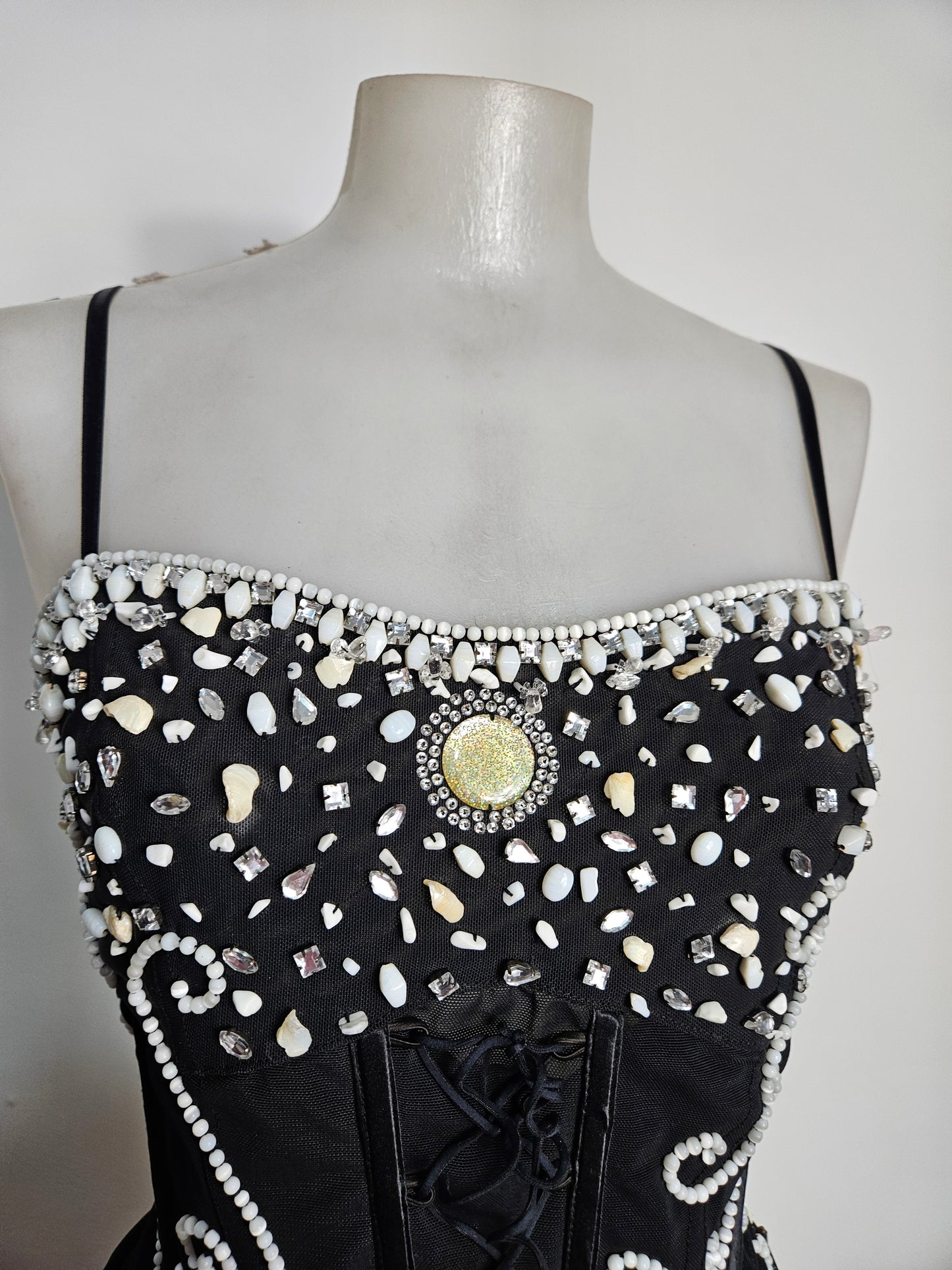 Top embroidered with pearls and stones