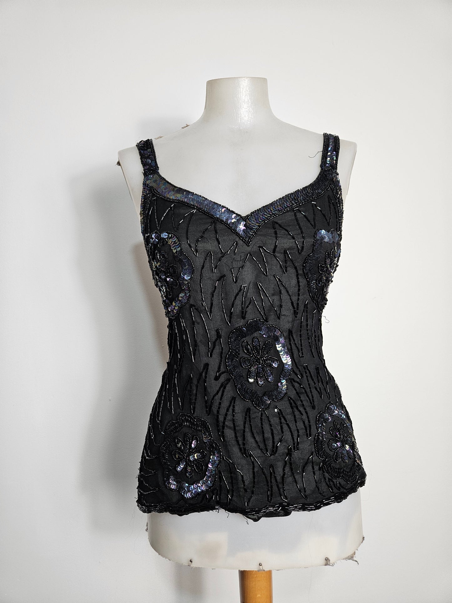 Haut en voile brodé de sequins