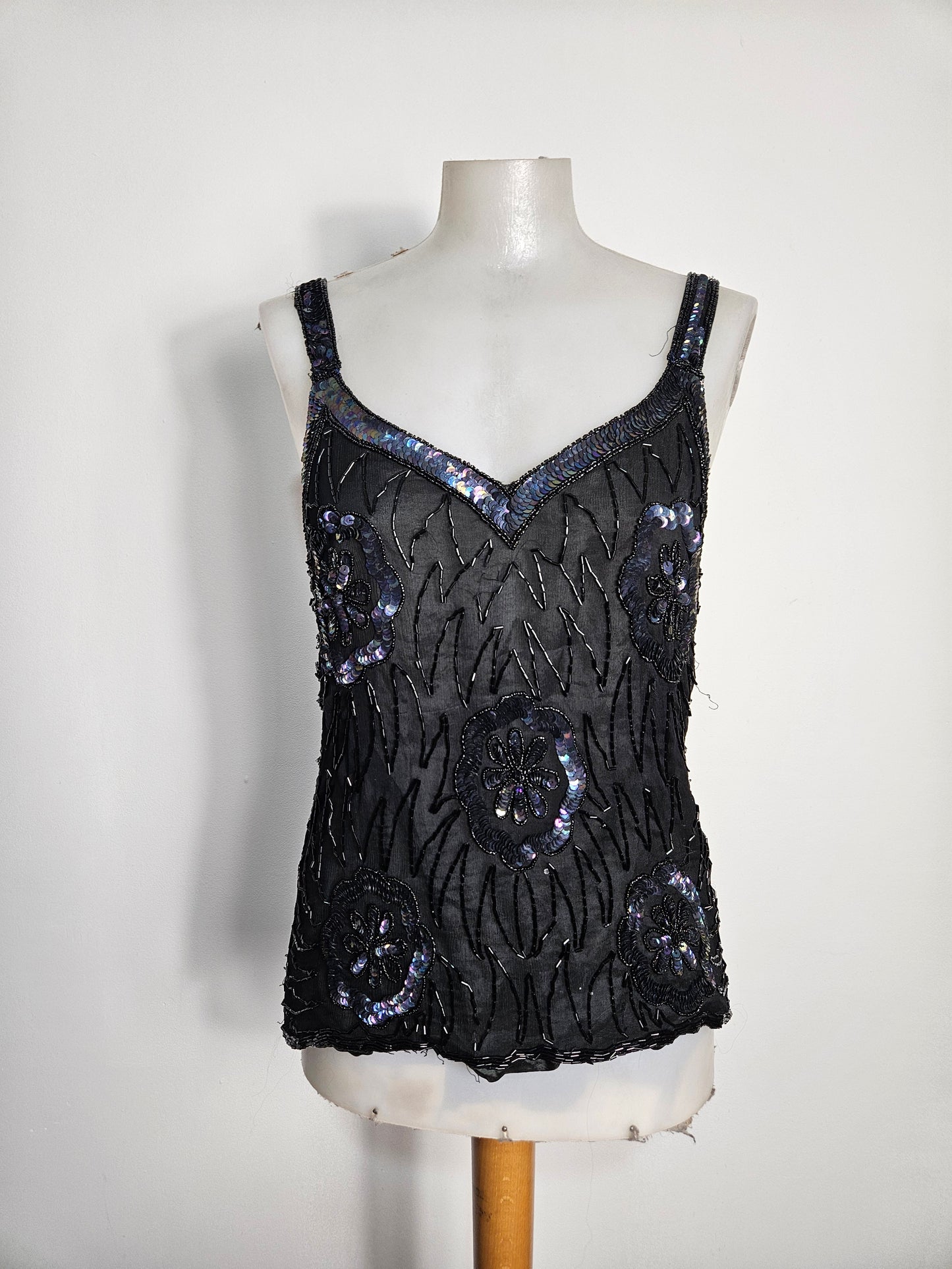 Haut en voile brodé de sequins