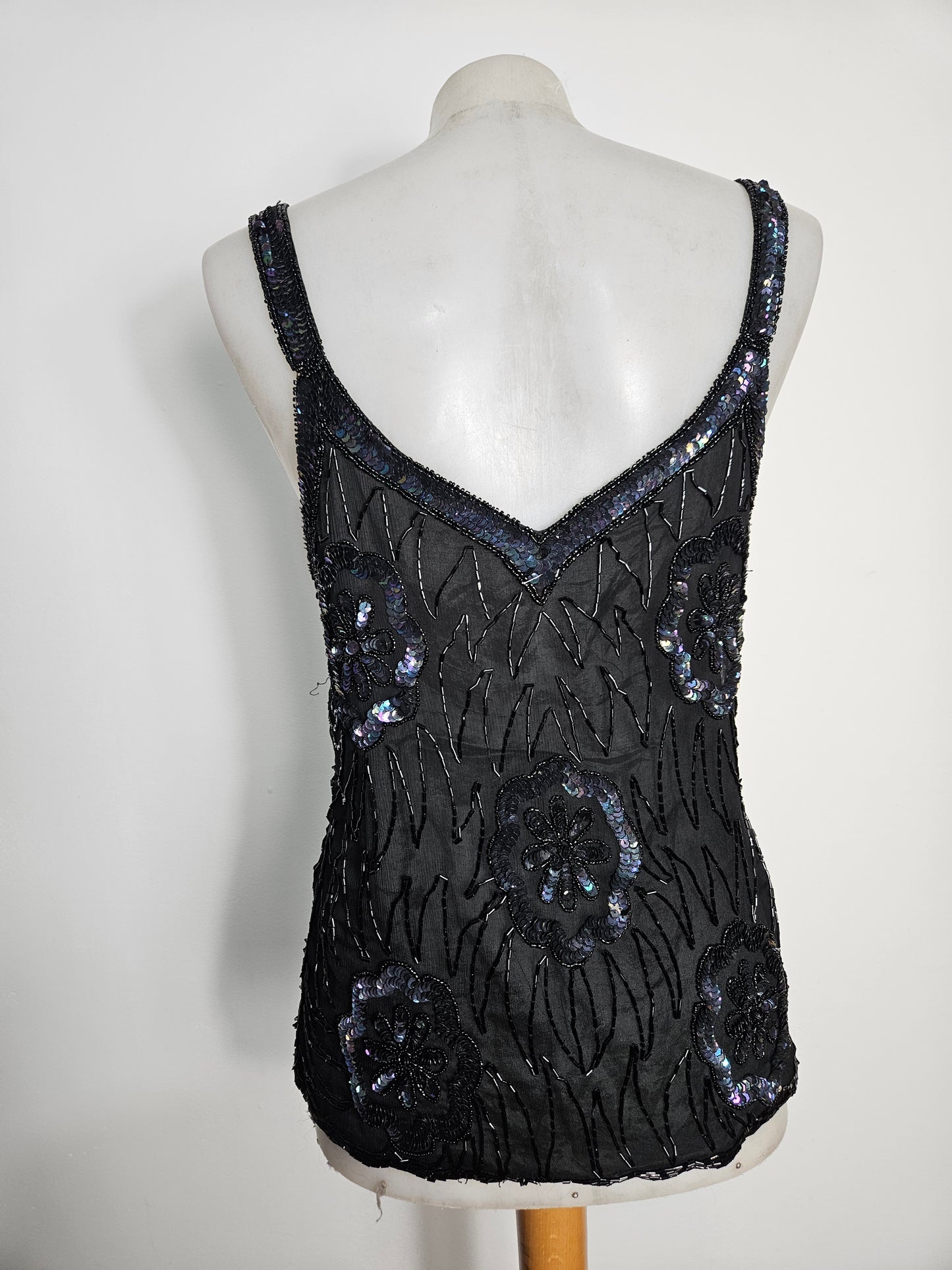 Haut en voile brodé de sequins