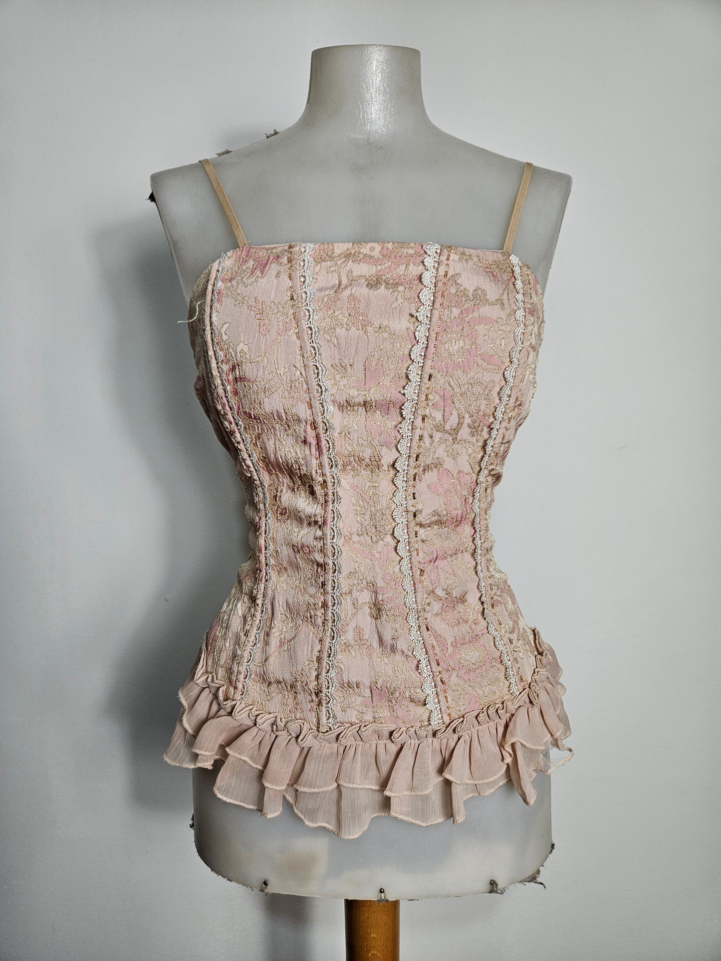 Haut romantique rose poudré