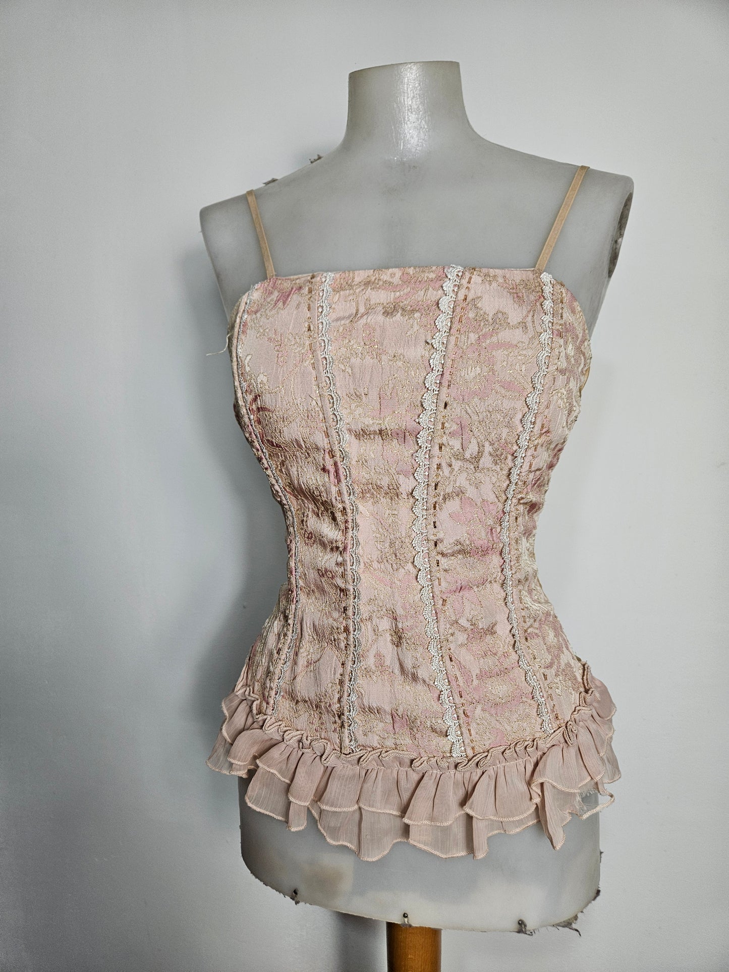 Haut romantique rose poudré