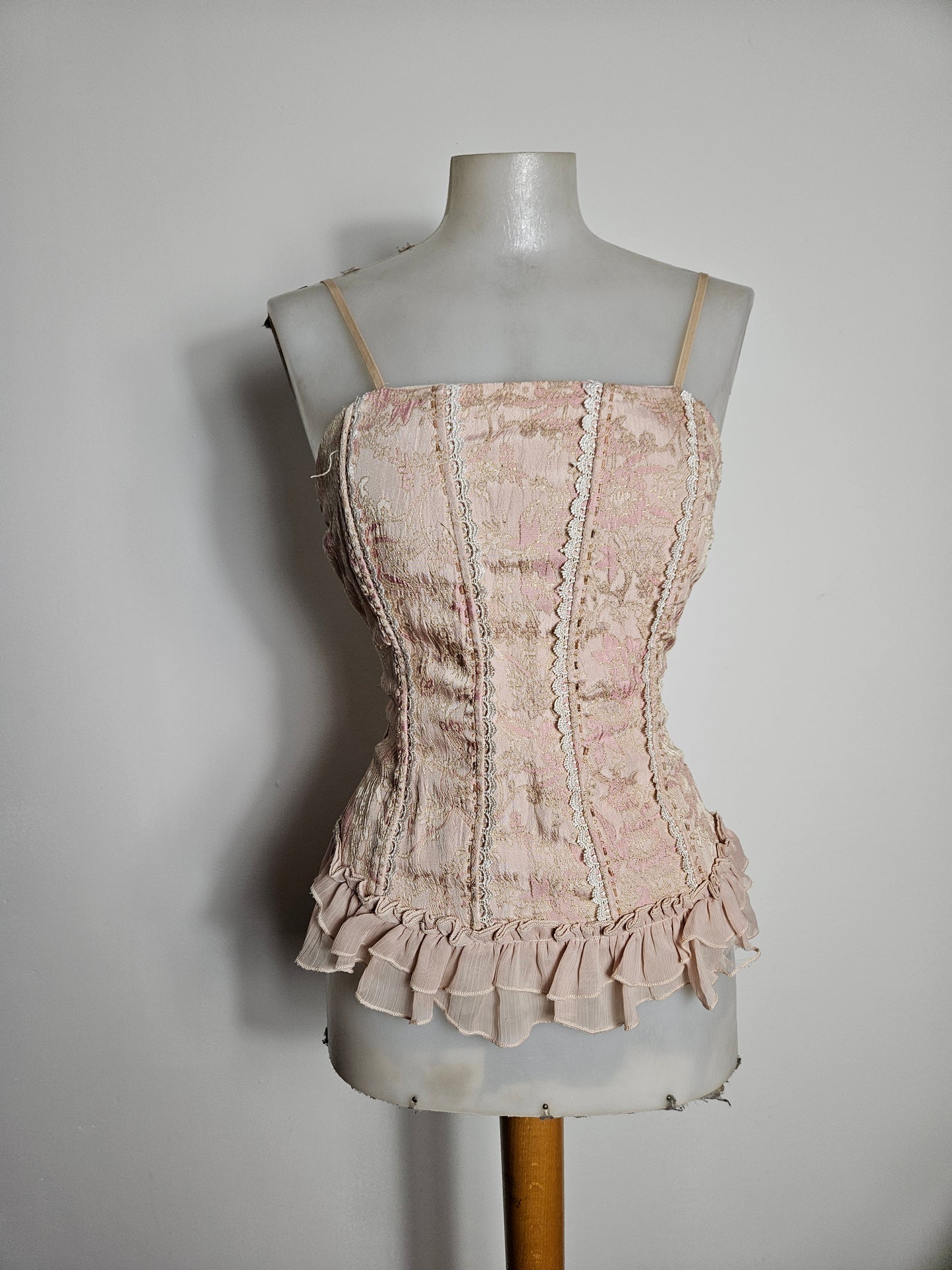 Haut romantique rose poudré