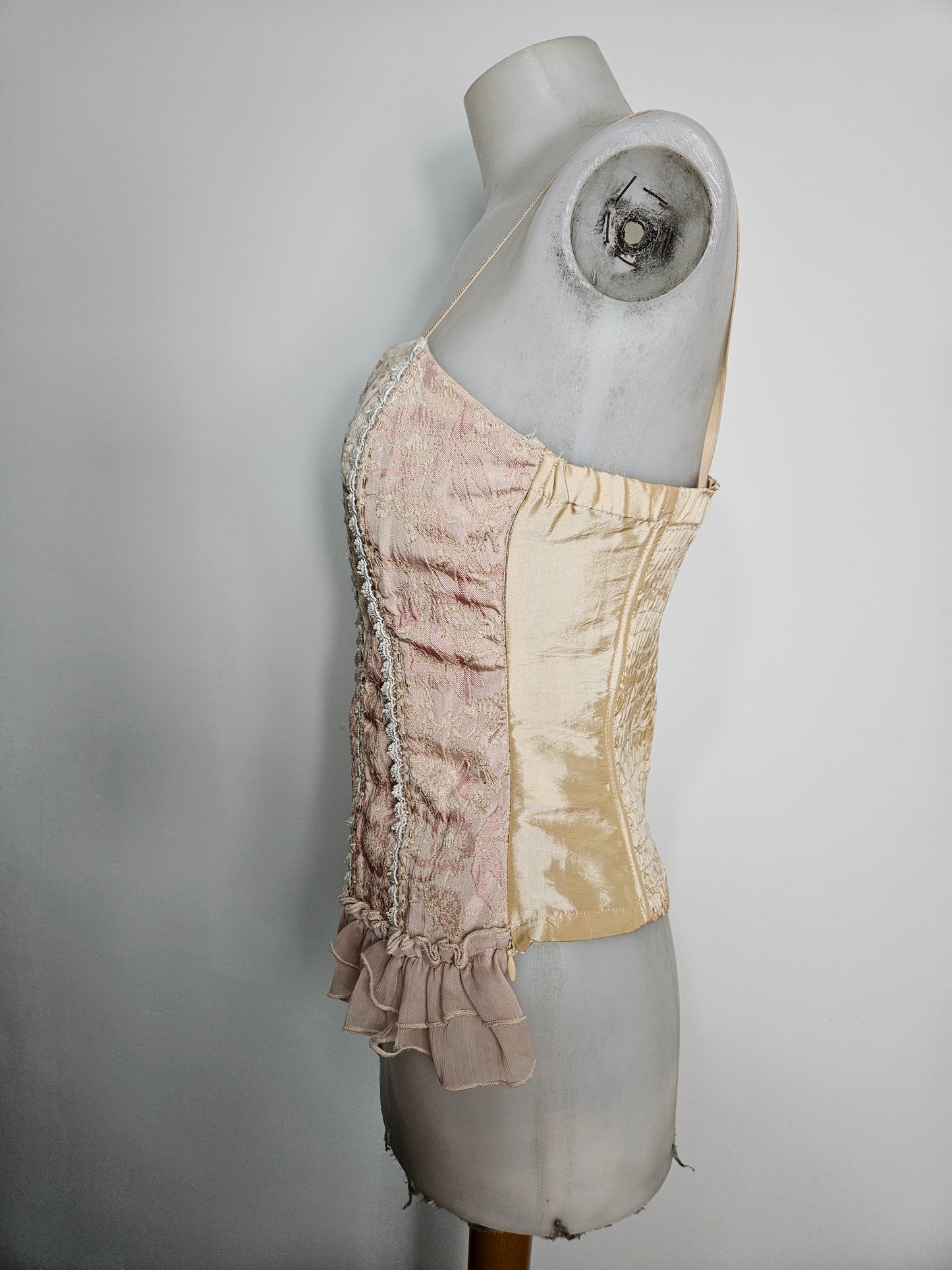 Haut romantique rose poudré