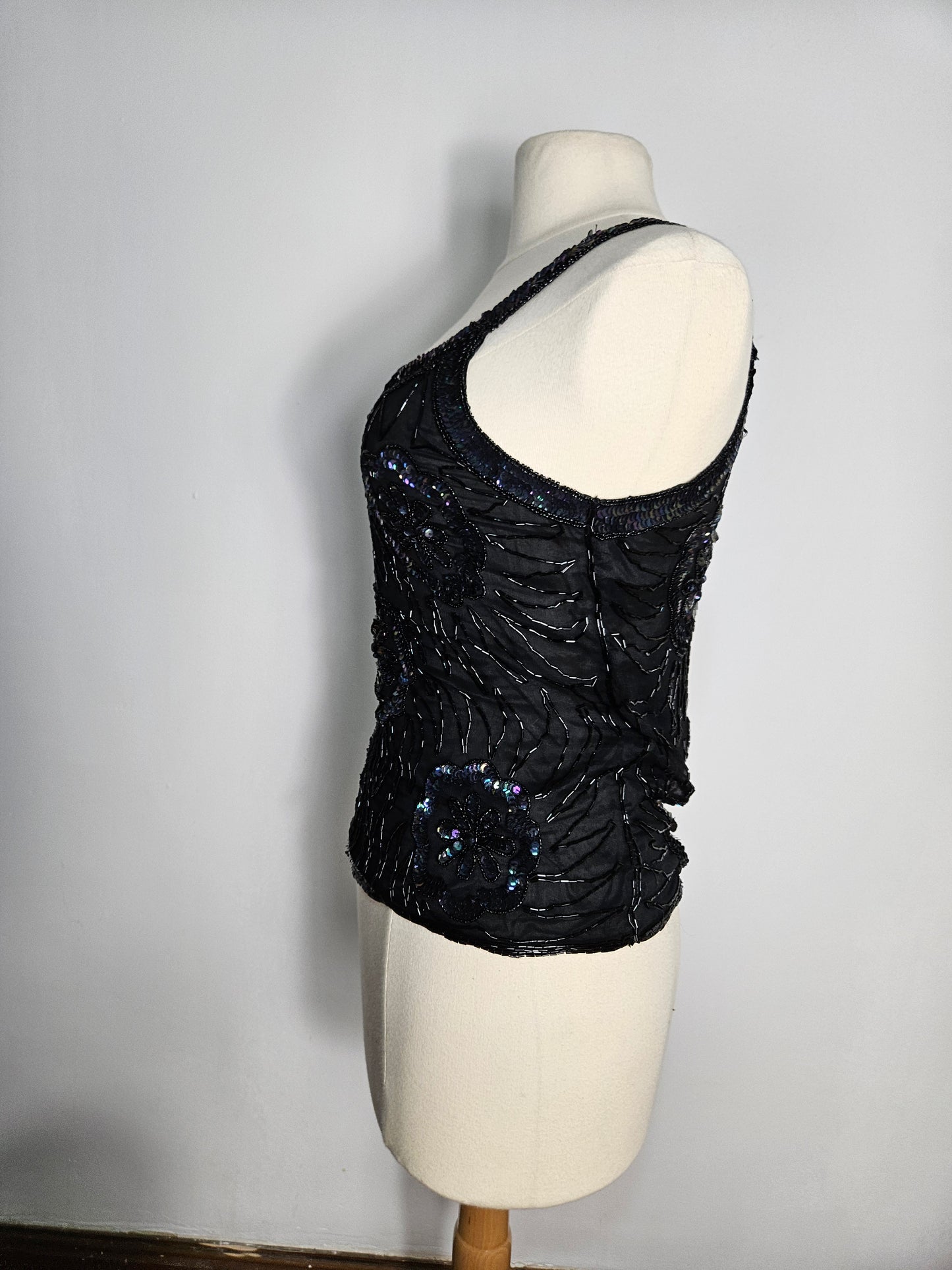 Haut en voile brodé de sequins