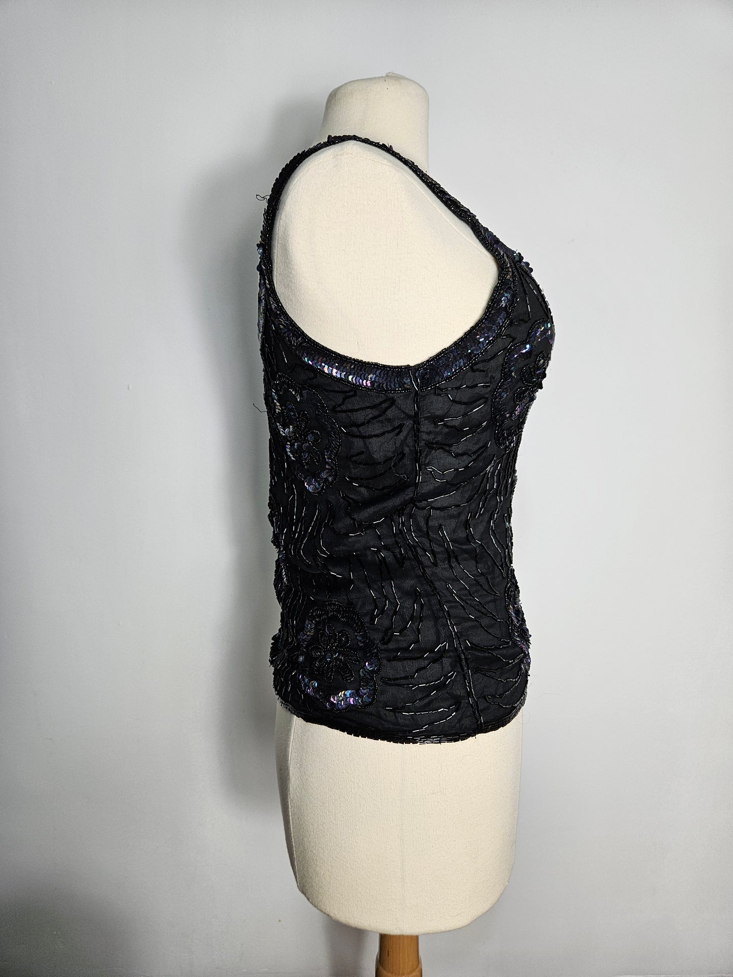Haut en voile brodé de sequins