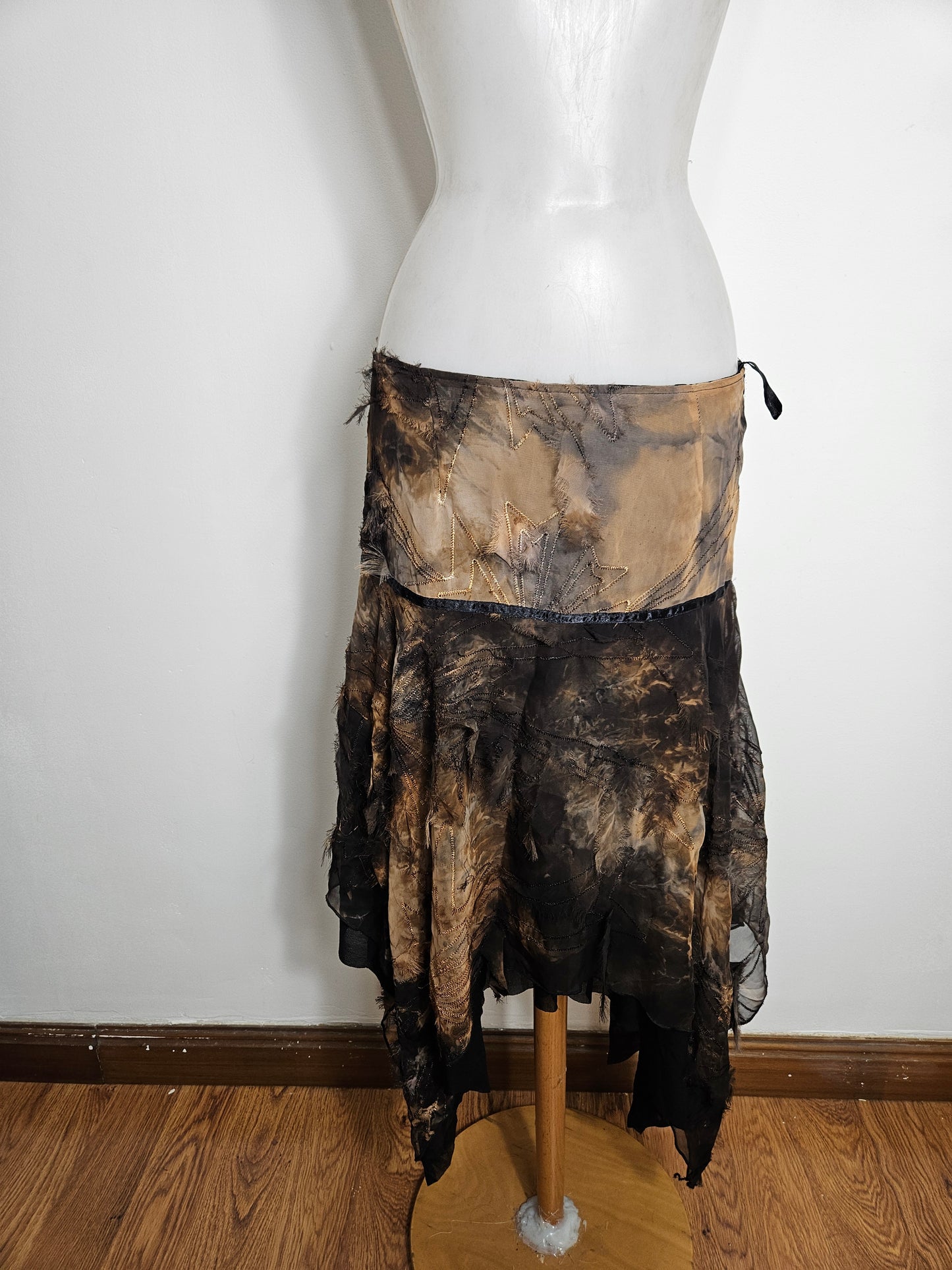 Jupe asymétrique tons marron