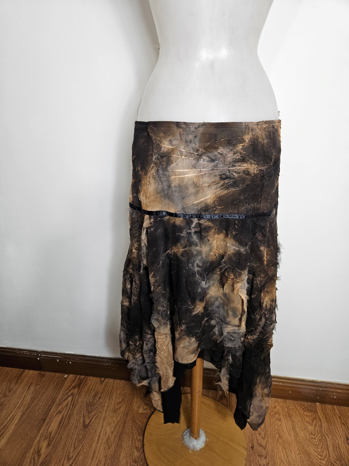 Jupe asymétrique tons marron