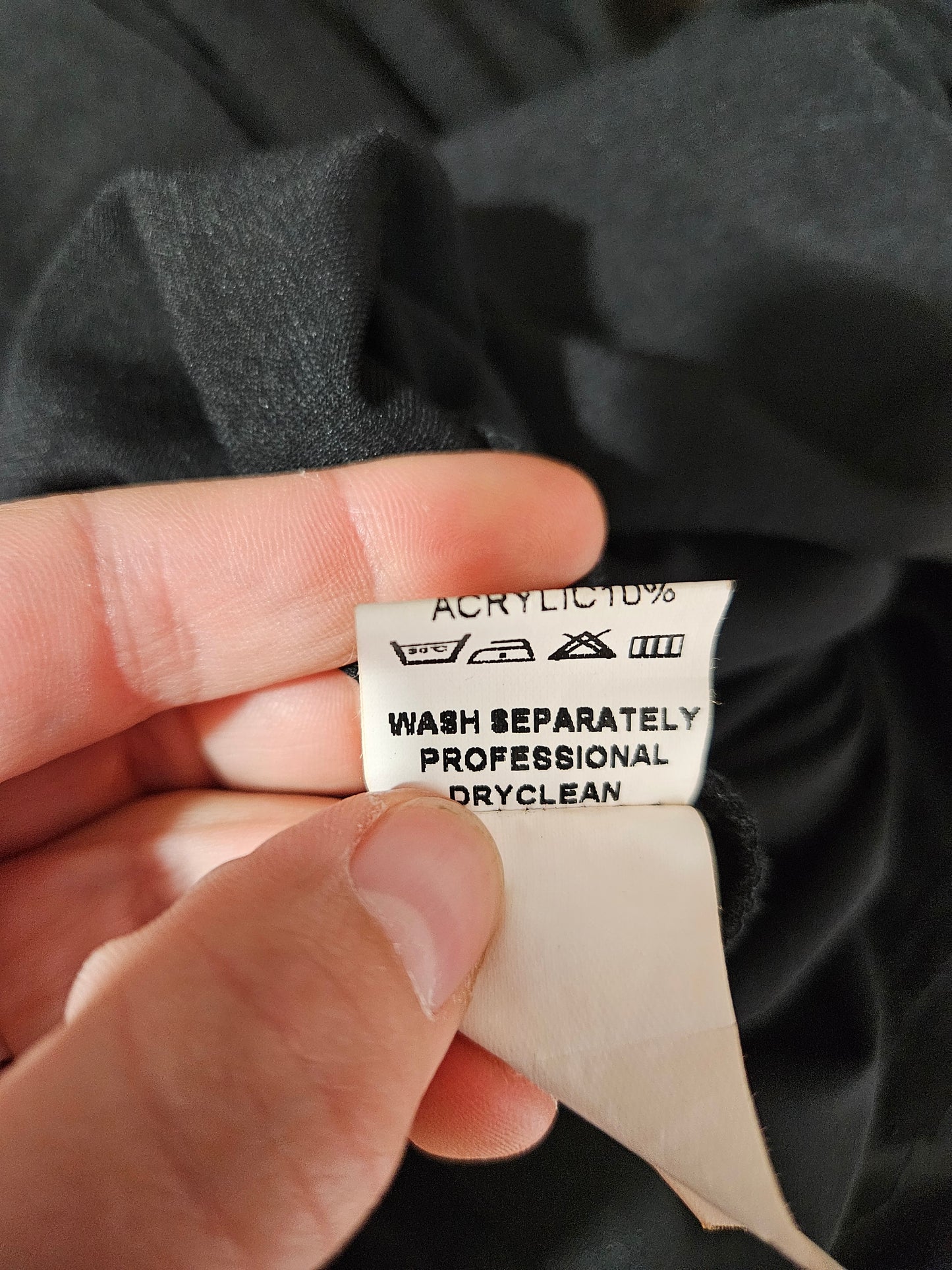Vestido asimétrico bordado con flores