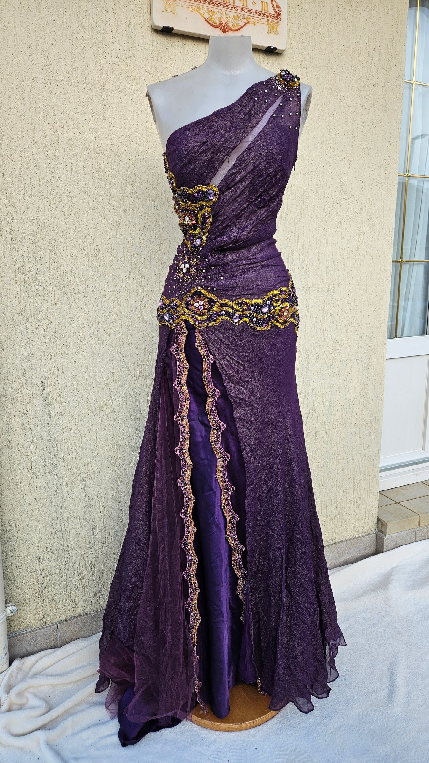 Maxi robe violette brodée