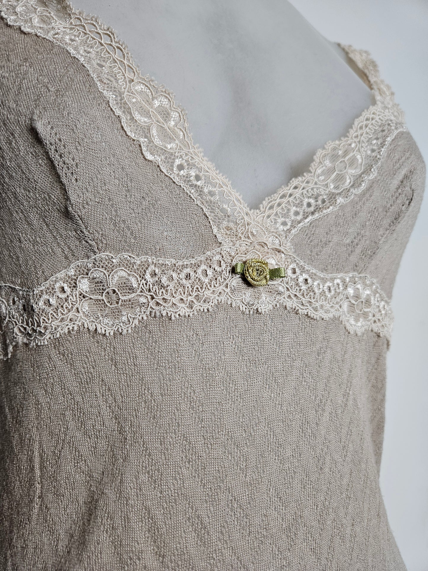 Haut beige en voile et dentelle m