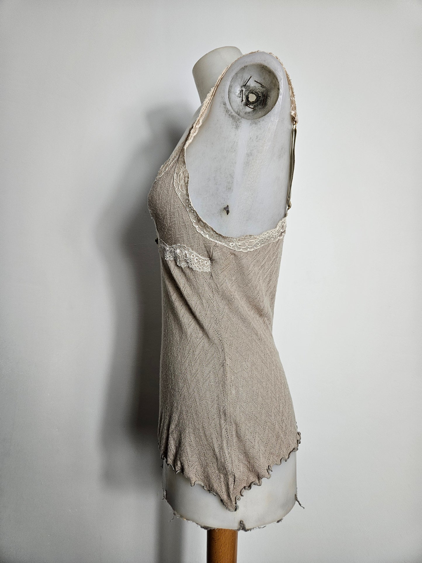 Haut beige en voile et dentelle m