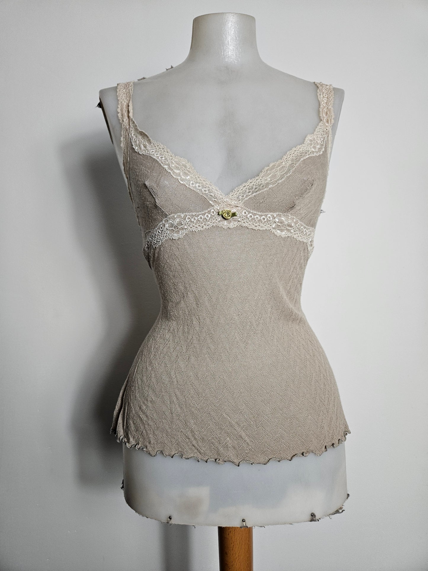 Haut beige en voile et dentelle m