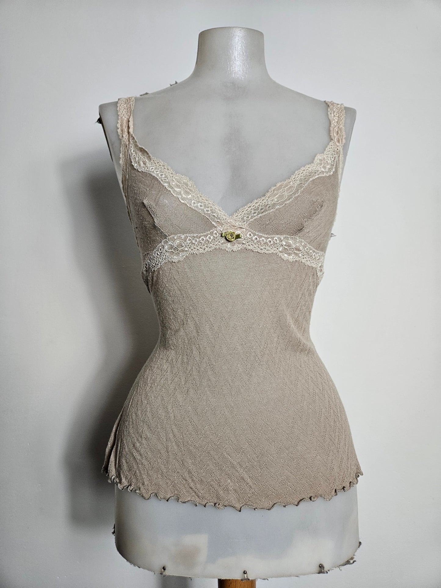 Haut beige en voile et dentelle m