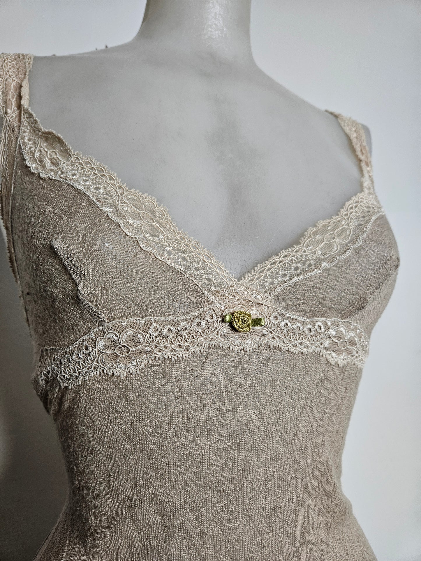 Haut beige en voile et dentelle m