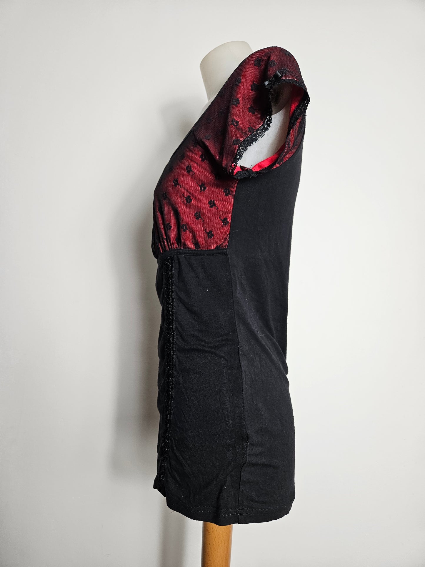 Red and black Queen of Darkness top