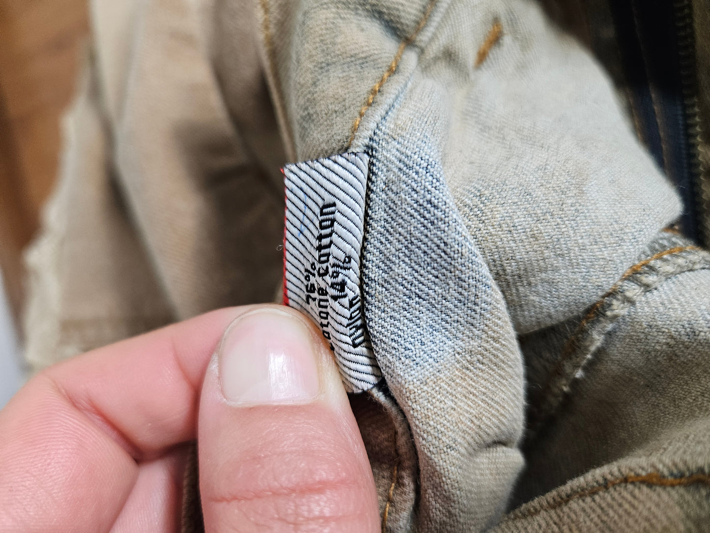 Embroidered denim skirt