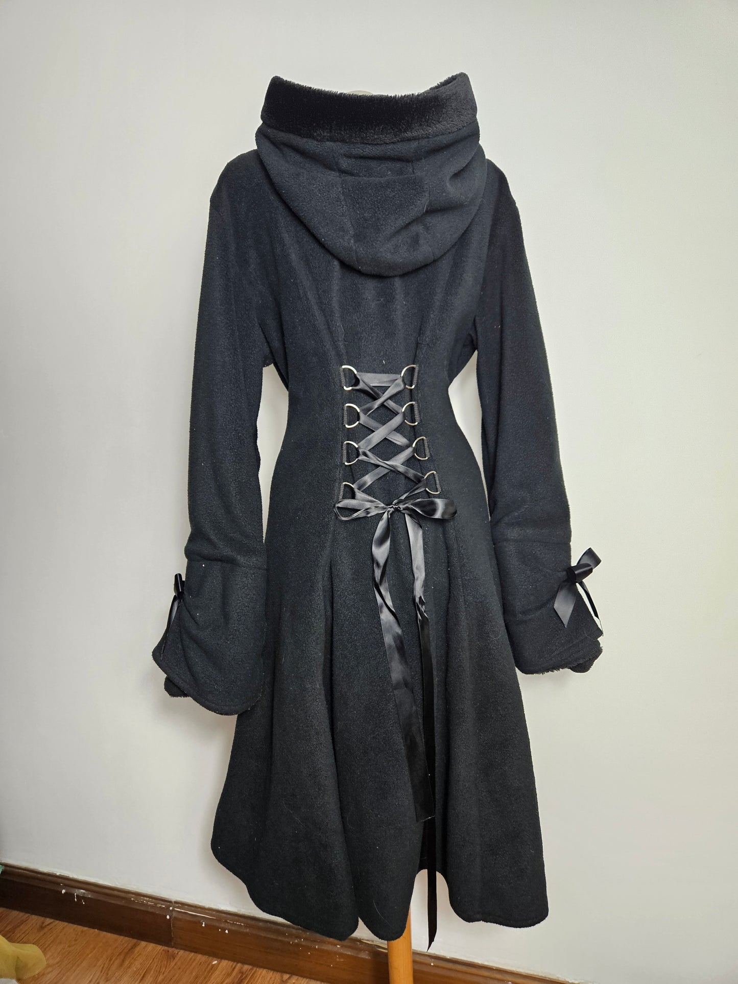 Manteau long à laçage