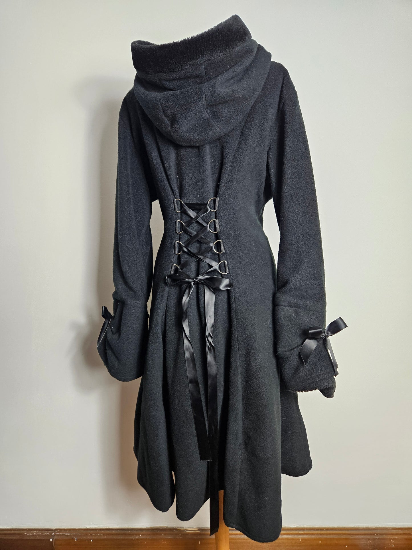 Manteau long à laçage