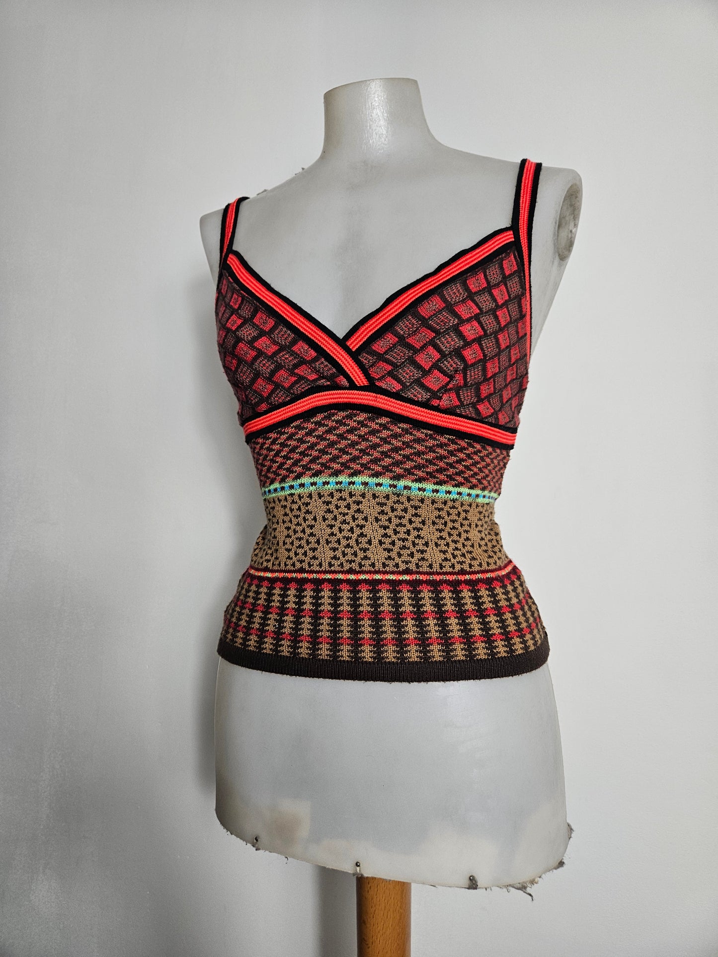 Haut en crochet tricolore