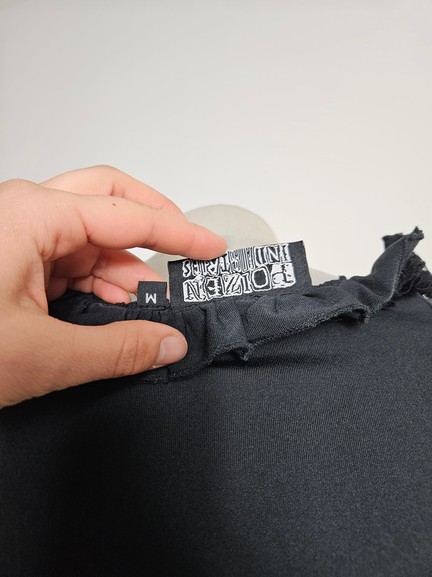 Boléro anoir manches évasées