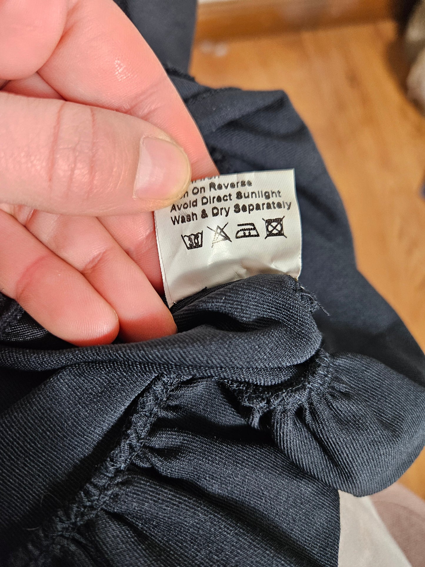 Boléro anoir manches évasées