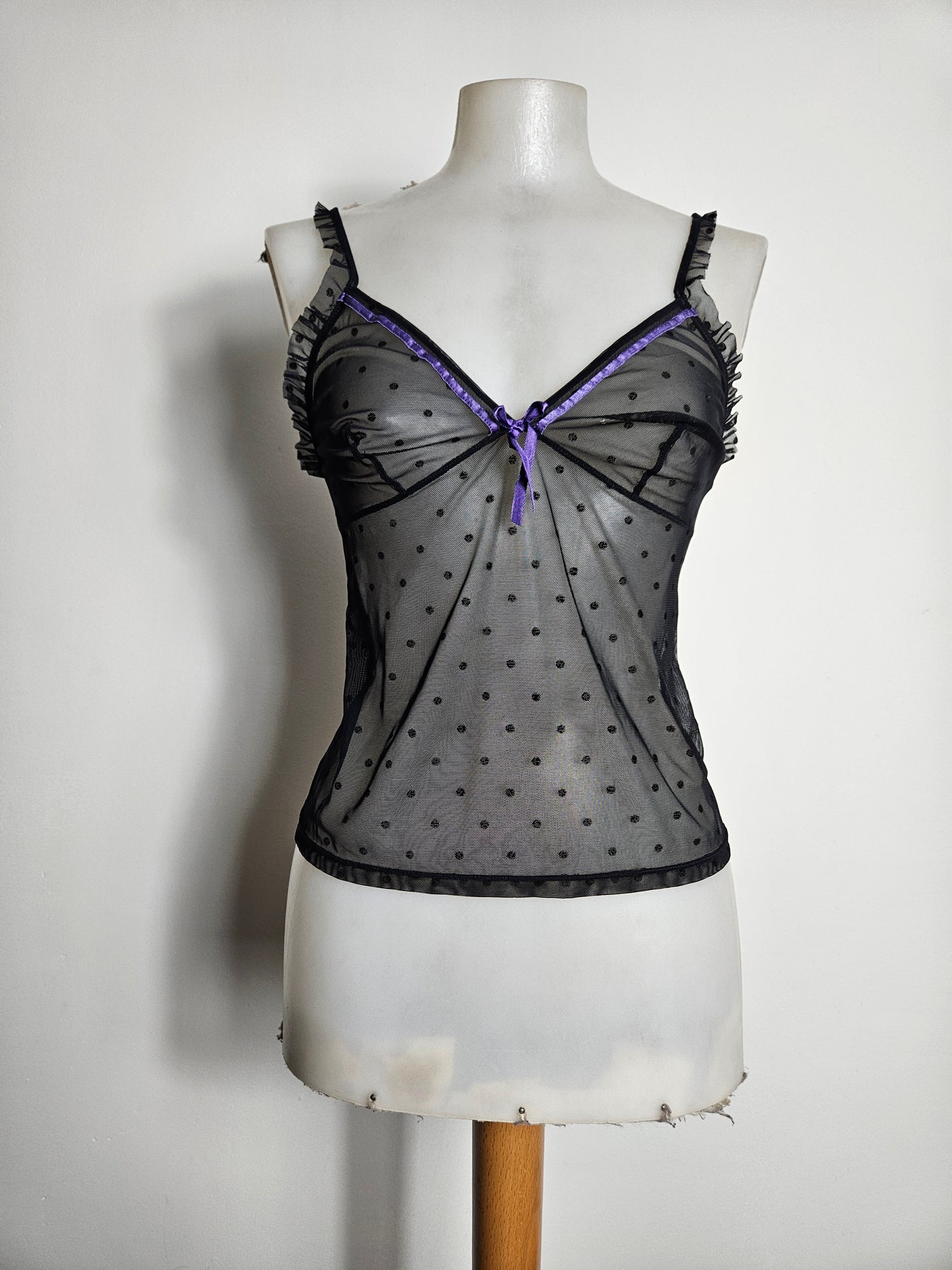 Haut en voile noir et violet