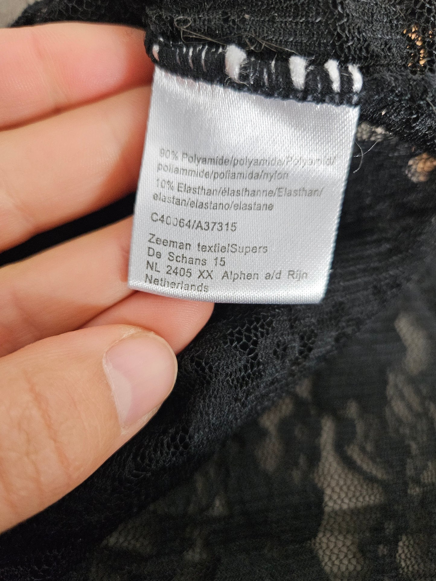 Haut en dentelle noir