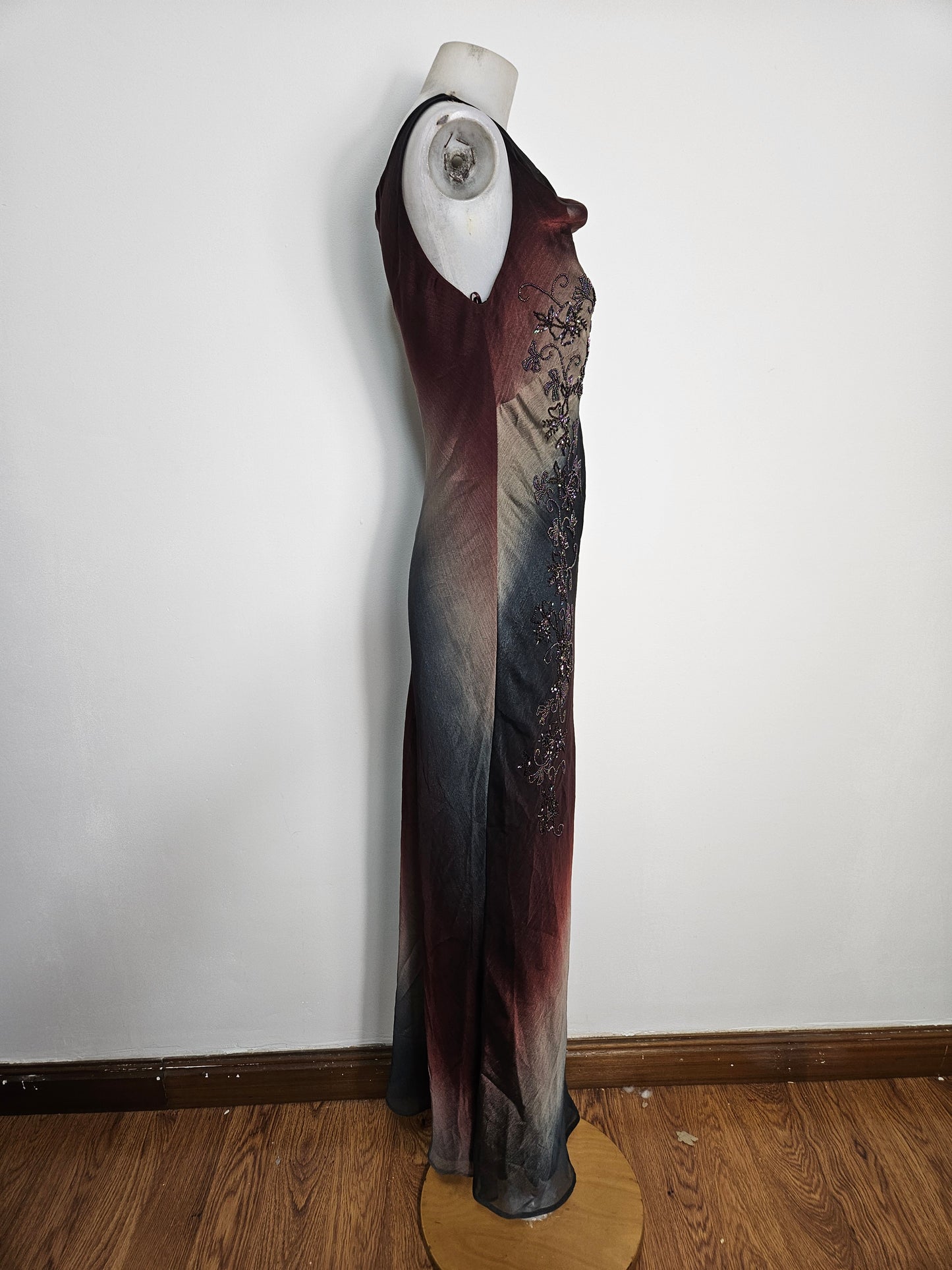 Robe dégradée brodée de perles