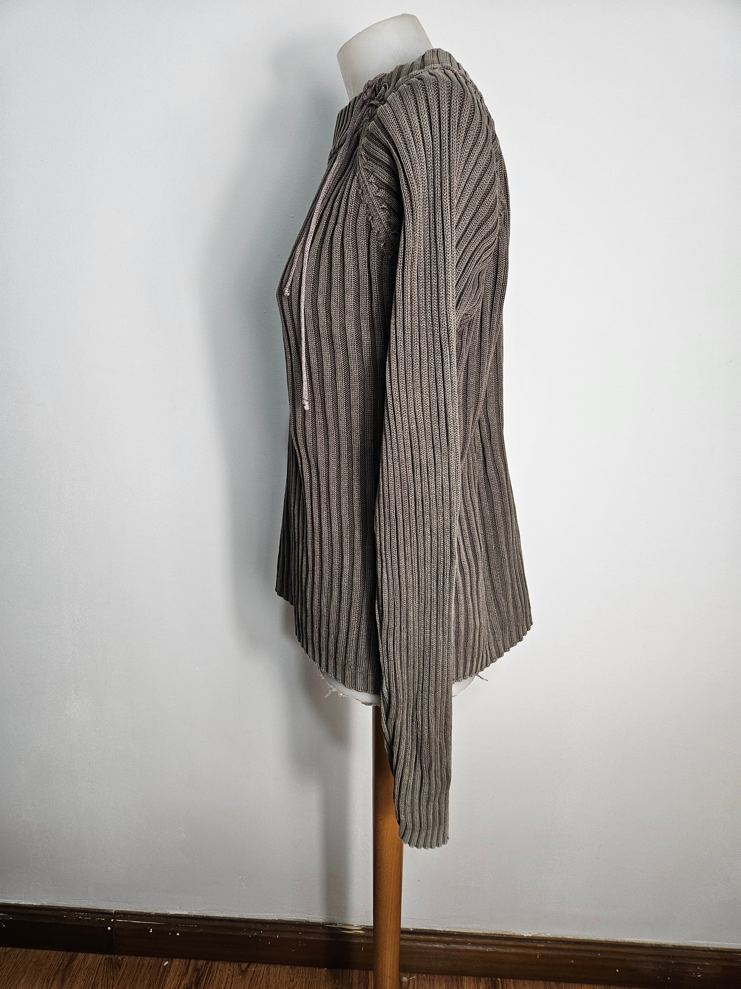 Ribbed khaki sweater