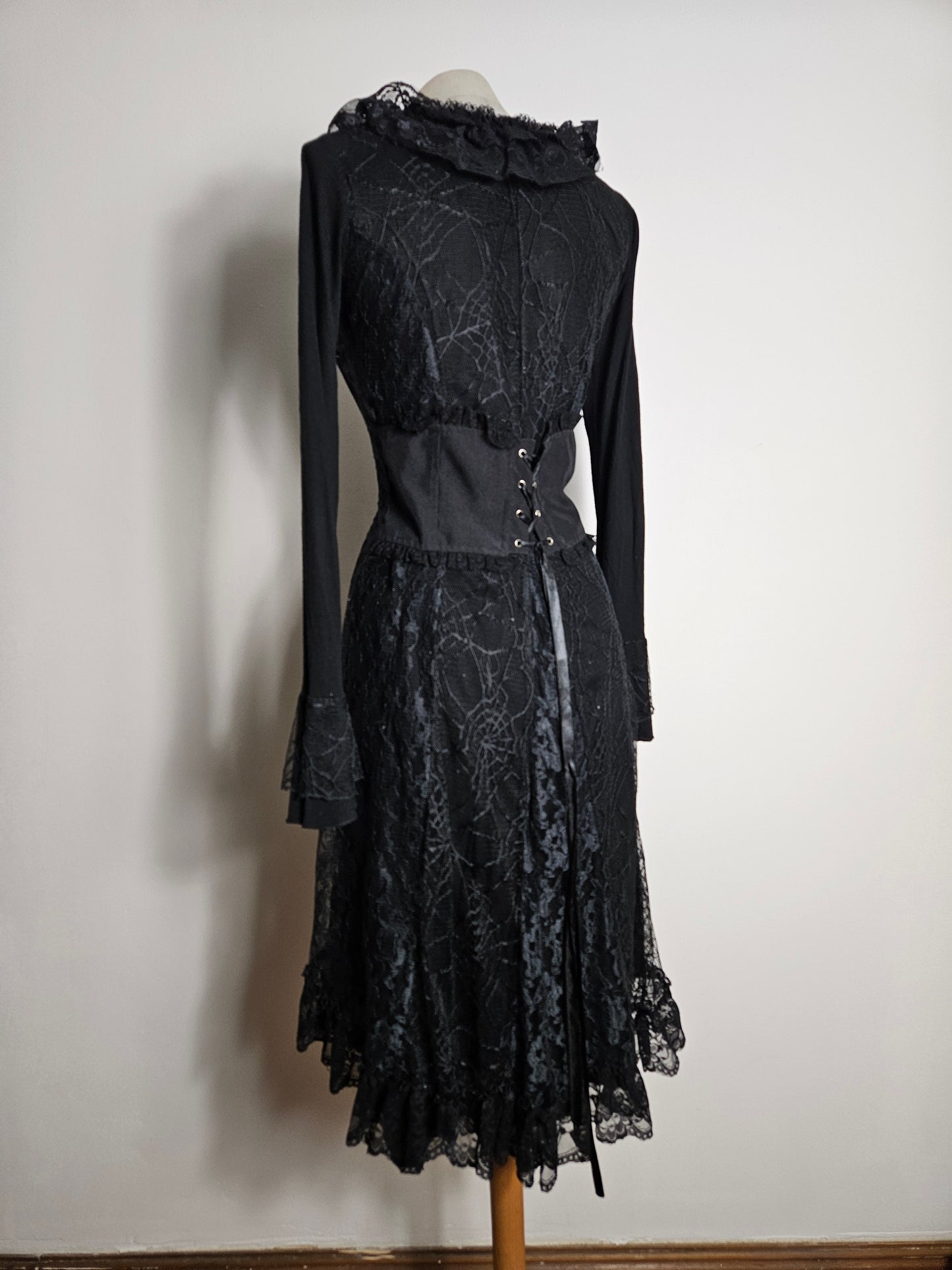 Cardigan long dentelle et laçage