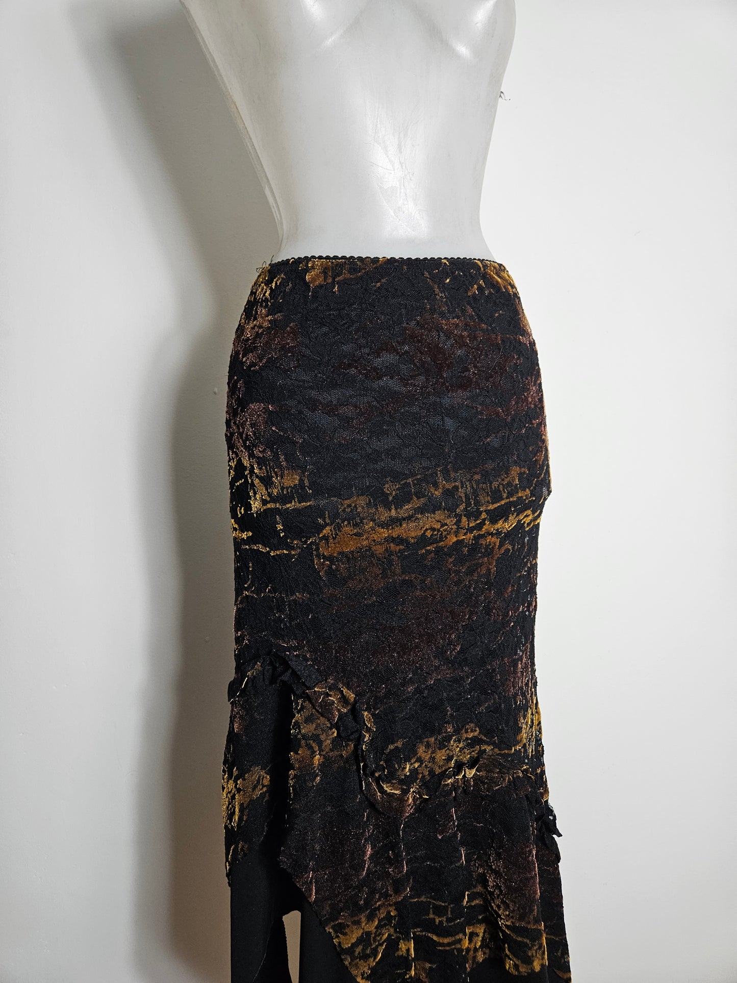 Jupe asymétrique motif velours