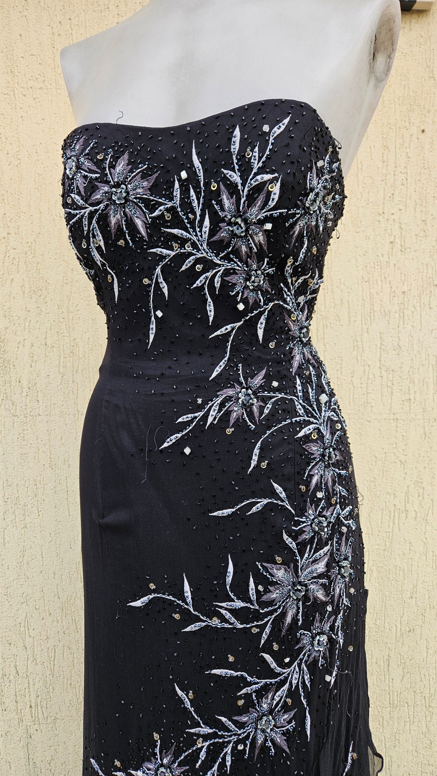 Robe en soie brodée Yve LONDON