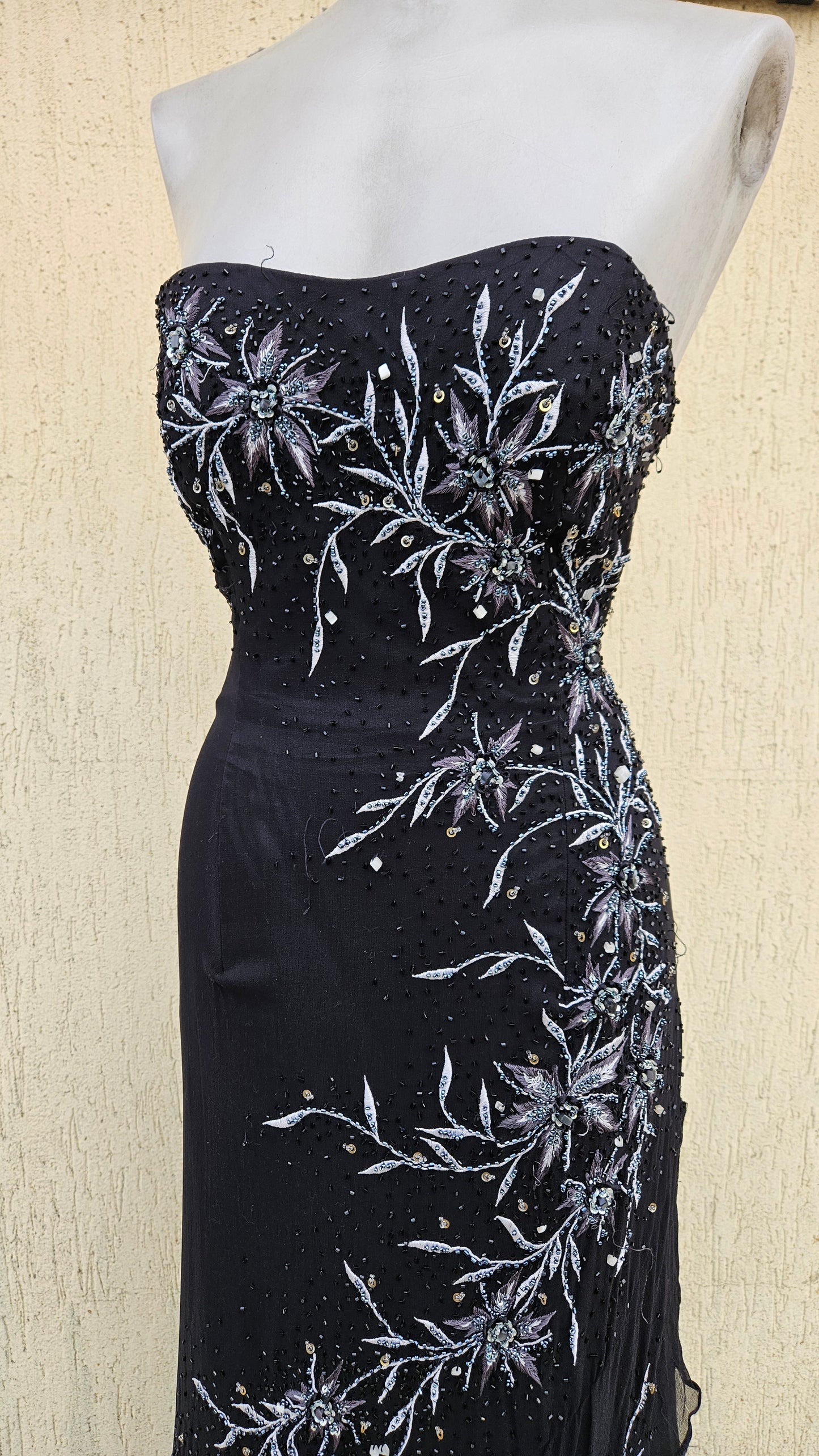 Robe en soie brodée Yve LONDON