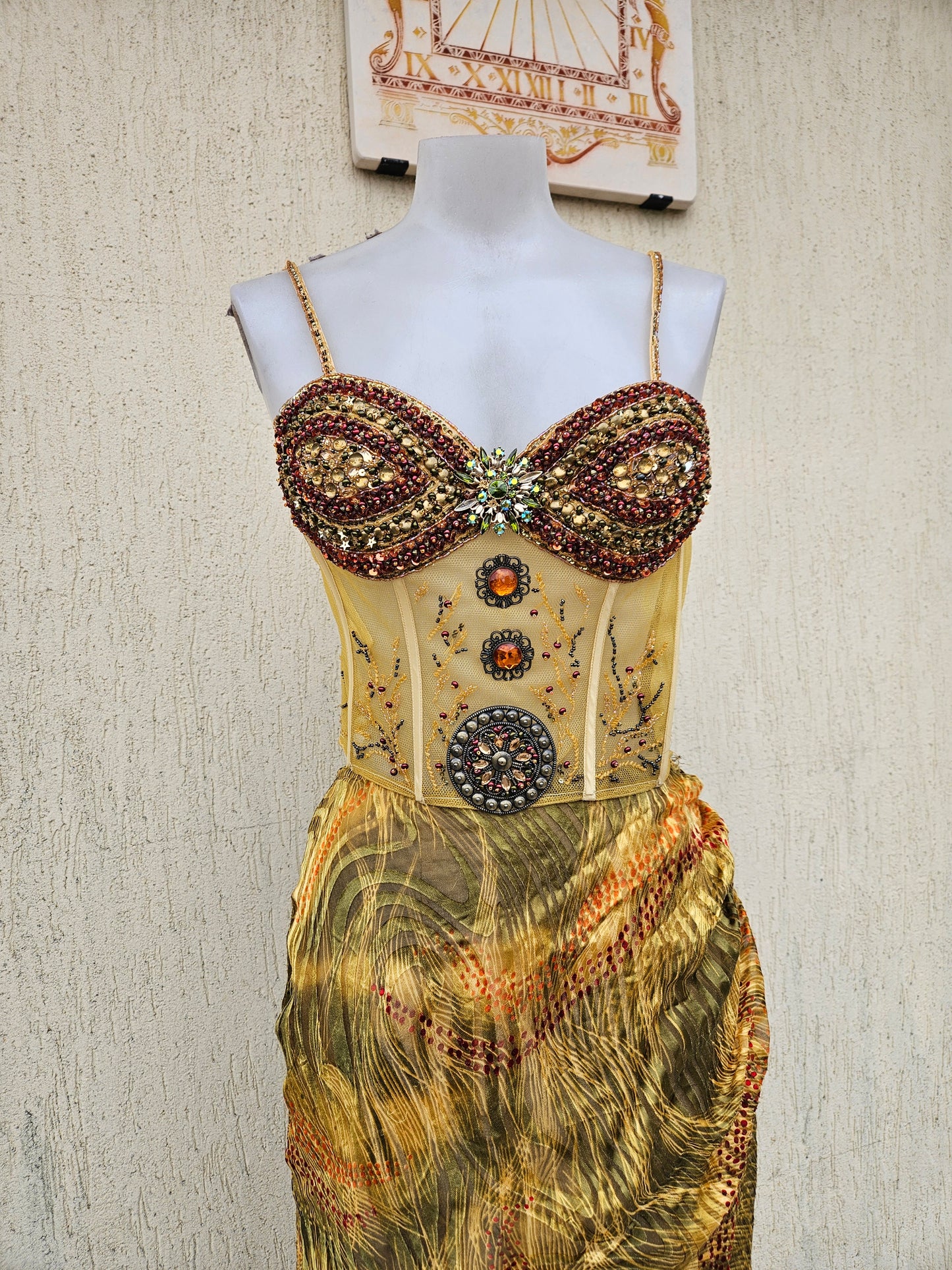 Ensemble en soie et broderies