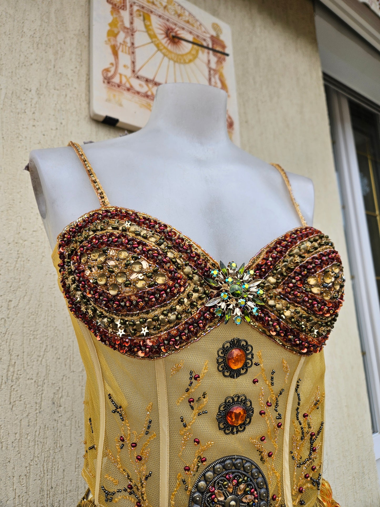Ensemble en soie et broderies