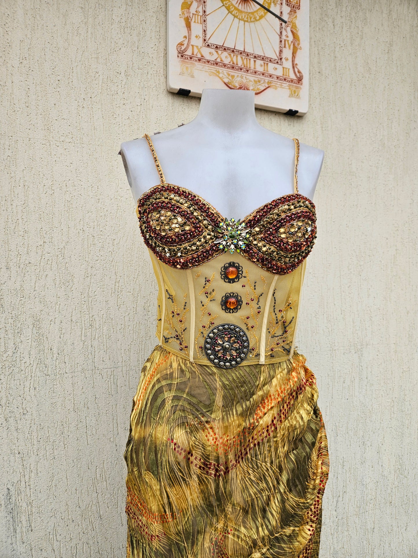 Ensemble en soie et broderies