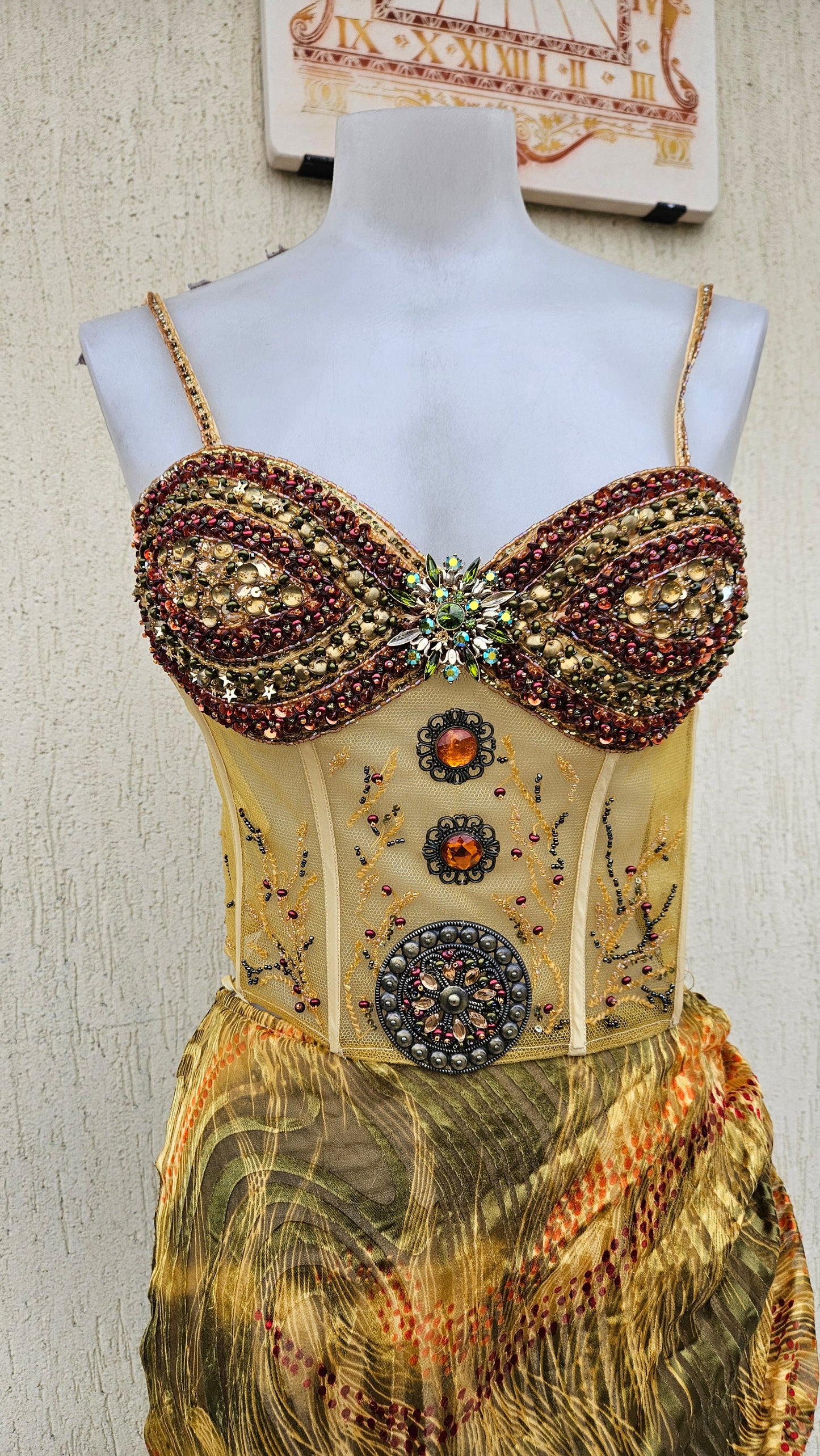 Ensemble en soie et broderies