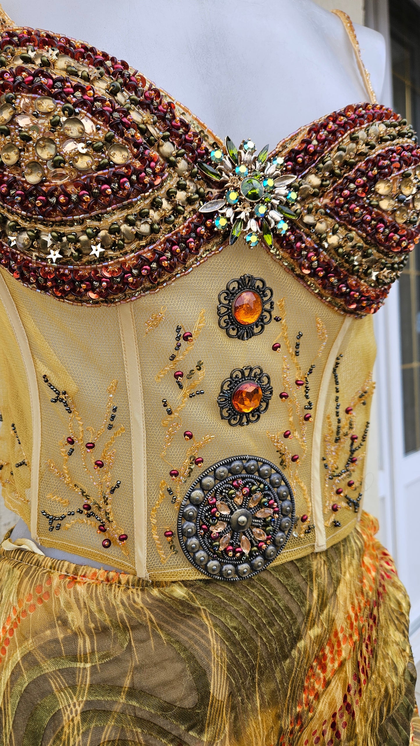 Ensemble en soie et broderies