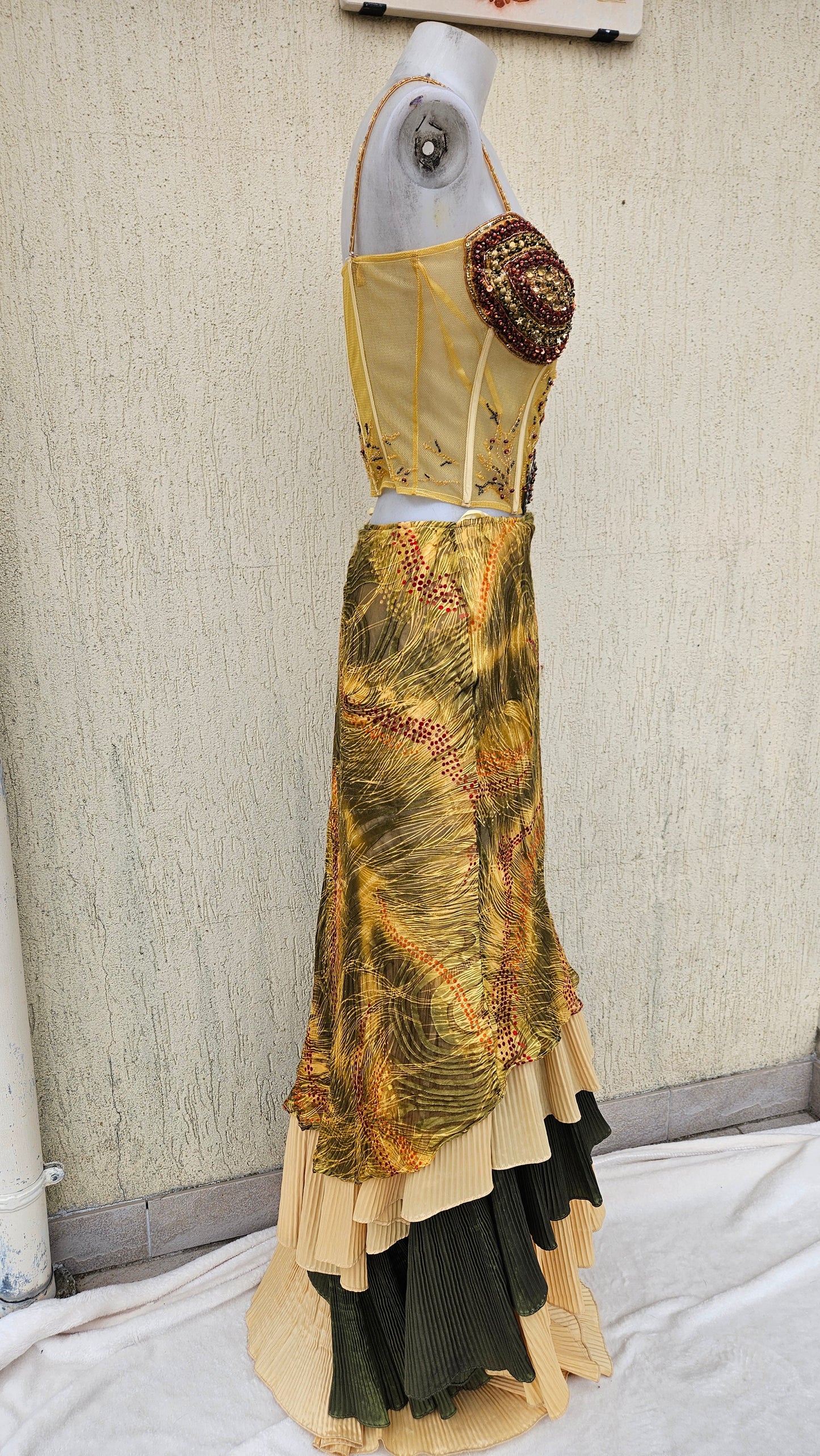 Ensemble en soie et broderies