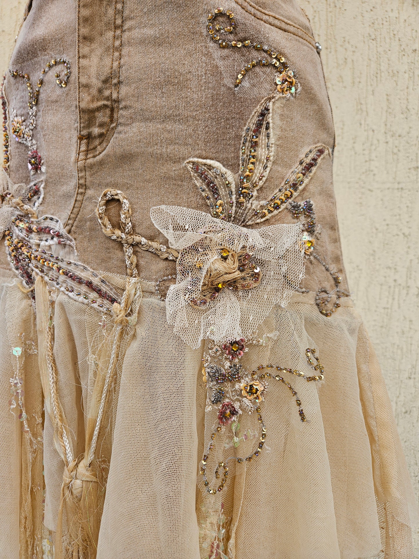 Embroidered denim skirt