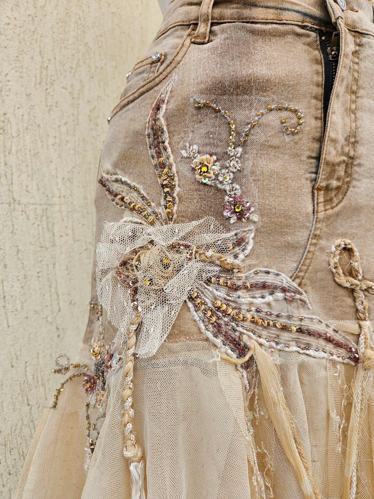 Embroidered denim skirt